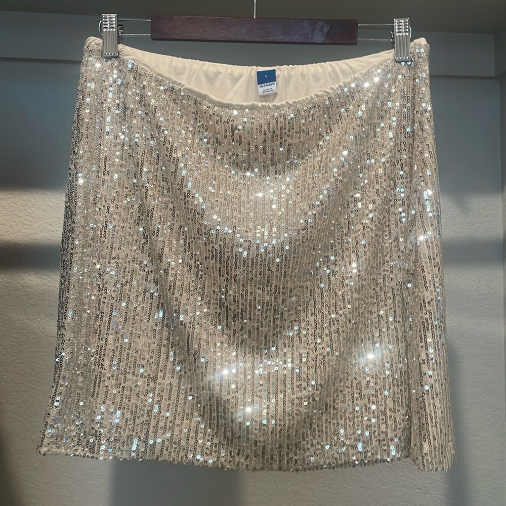 Old Navy gold sequin skirt